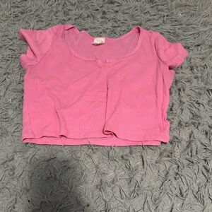 Pink cropped shirt